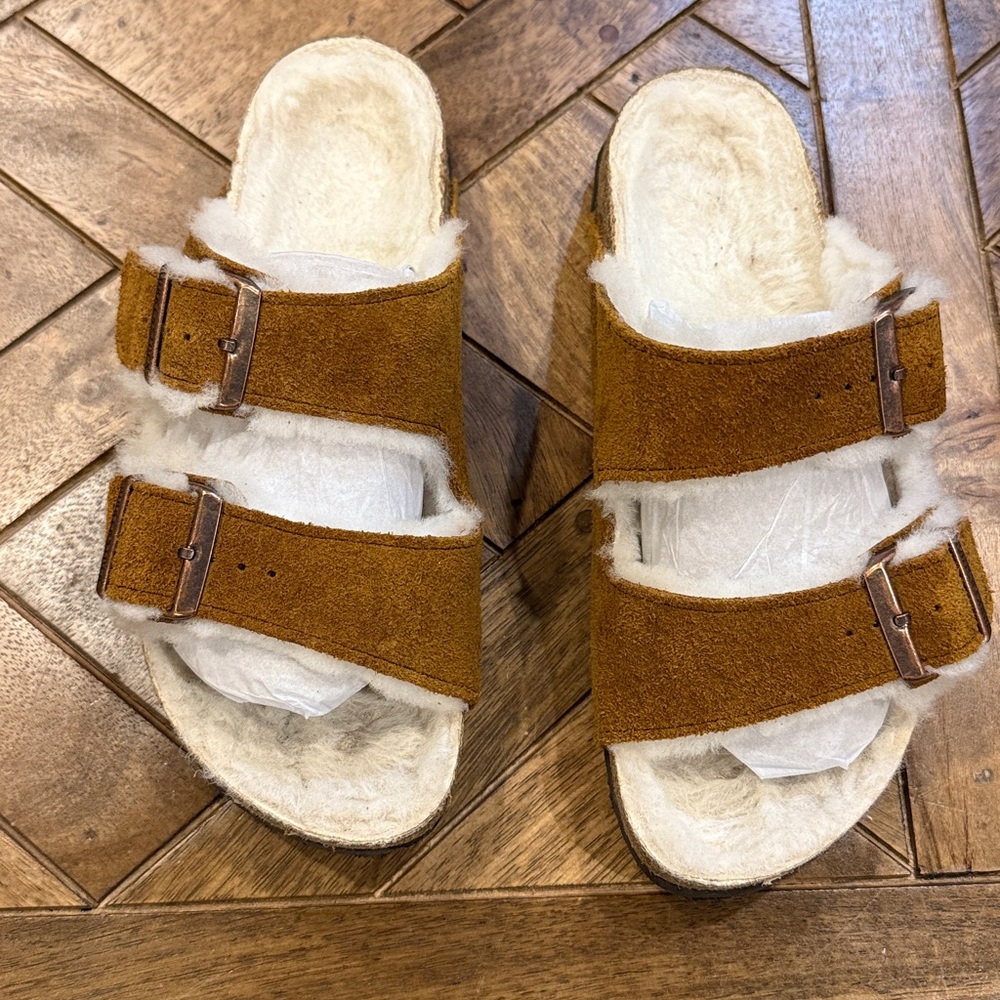 Birkenstock Arizona Chestnut Shearling Sandals